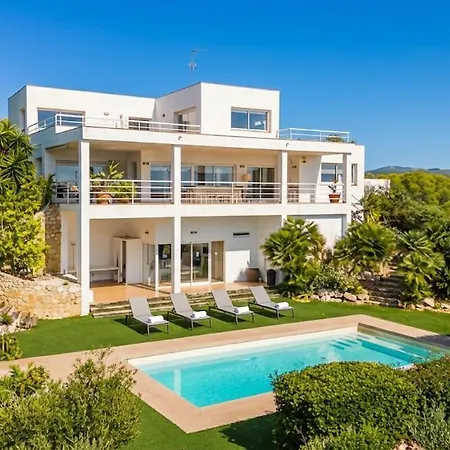 Bon Neguit Amaizing View High On Golf And Sea In High Comodity Suny Oriented Area Of Villa